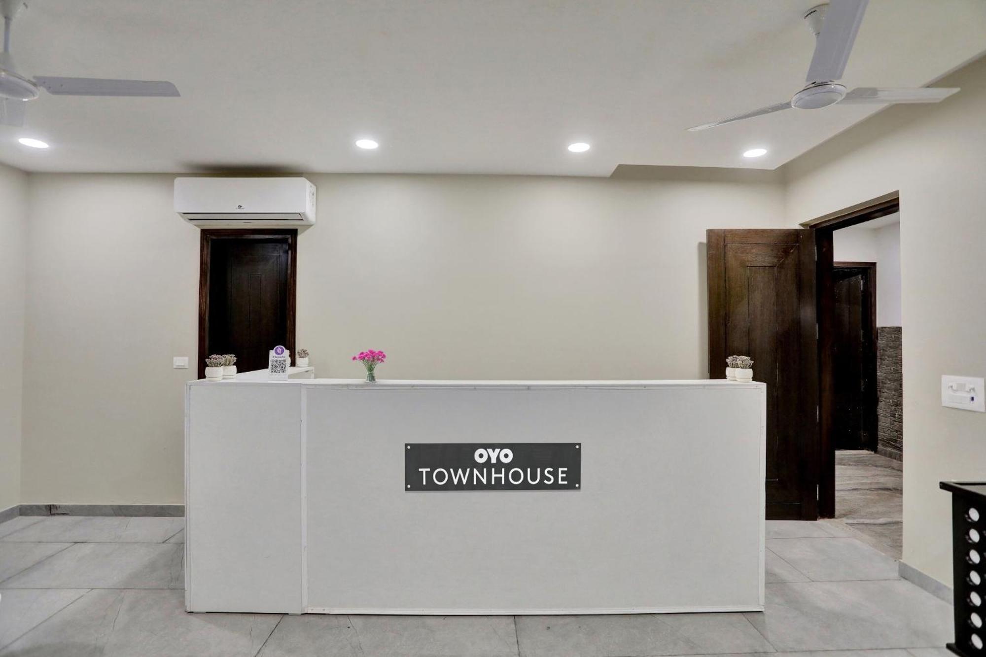 Townhouse Xanthe 호텔 노이다 외부 사진