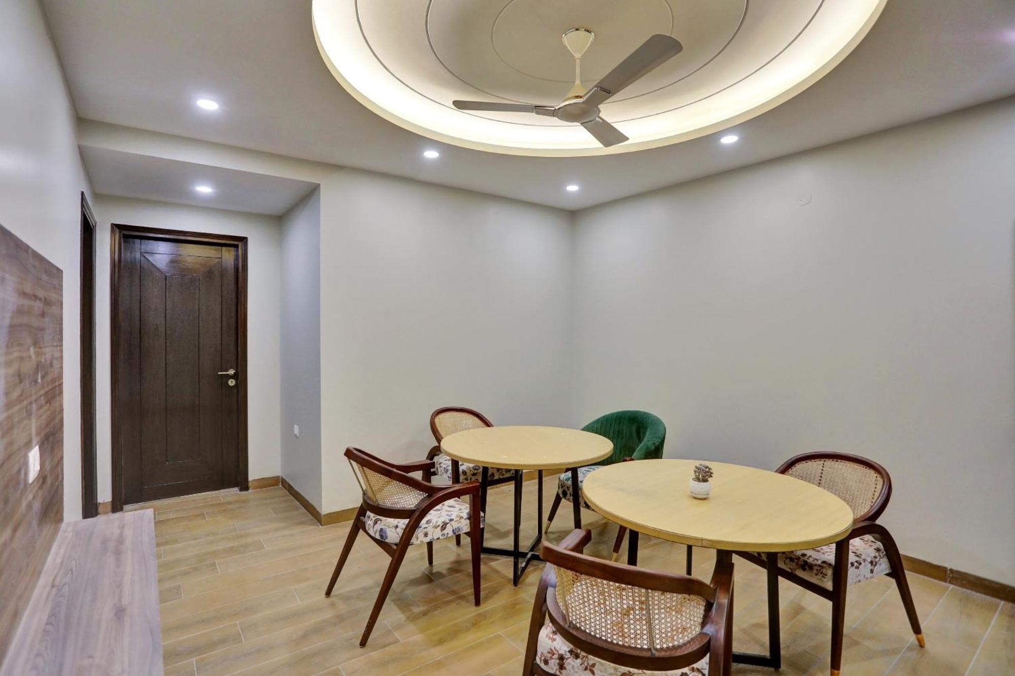 Townhouse Xanthe 호텔 노이다 외부 사진